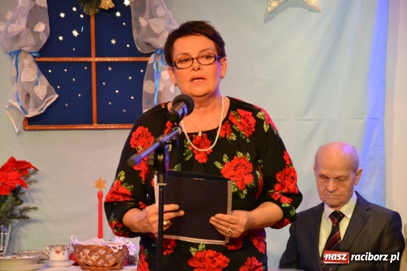 Zdjęcie w galerii na portalu naszraciborz.pl: Pójdźcie za naszą gwiazdą - spotkanie wigilijne na Zamku Piastowskim wiadomości z regionu