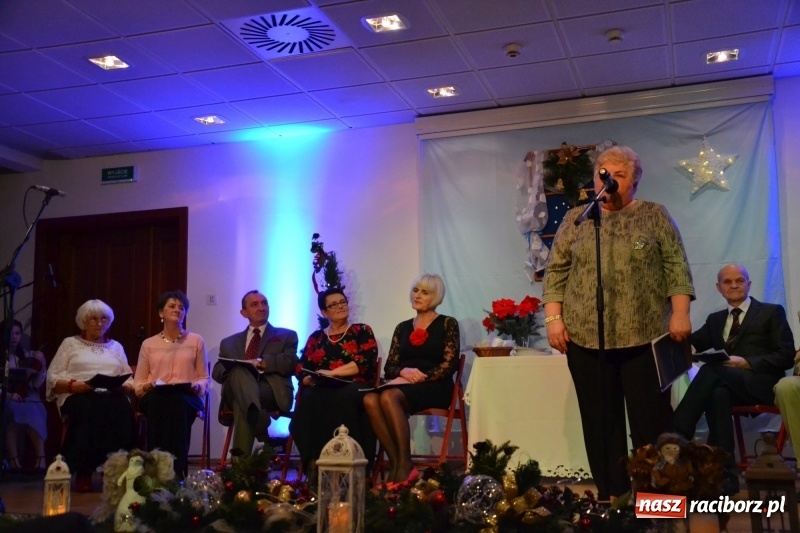 Zdjęcie w galerii na portalu naszraciborz.pl: Pójdźcie za naszą gwiazdą - spotkanie wigilijne na Zamku Piastowskim wiadomości z regionu