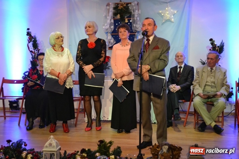 Zdjęcie w galerii na portalu naszraciborz.pl: Pójdźcie za naszą gwiazdą - spotkanie wigilijne na Zamku Piastowskim wiadomości z regionu