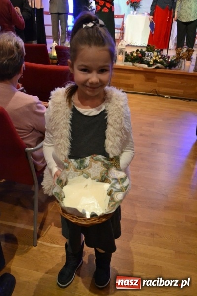 Zdjęcie w galerii na portalu naszraciborz.pl: Pójdźcie za naszą gwiazdą - spotkanie wigilijne na Zamku Piastowskim wiadomości z regionu