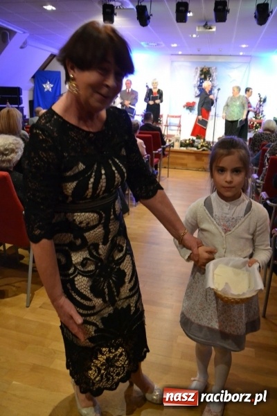 Zdjęcie w galerii na portalu naszraciborz.pl: Pójdźcie za naszą gwiazdą - spotkanie wigilijne na Zamku Piastowskim wiadomości z regionu