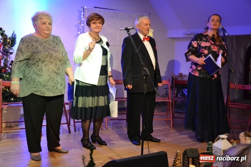 Zdjęcie w galerii na portalu naszraciborz.pl: Pójdźcie za naszą gwiazdą - spotkanie wigilijne na Zamku Piastowskim wiadomości z regionu