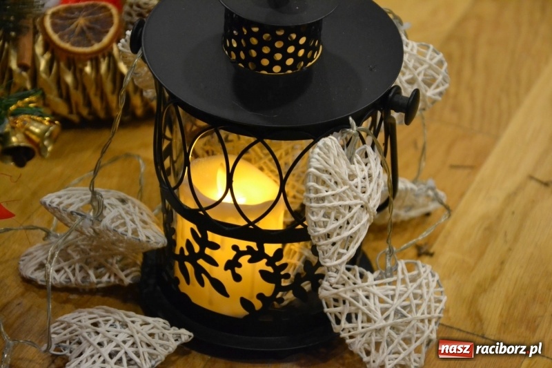 Zdjęcie w galerii na portalu naszraciborz.pl: Pójdźcie za naszą gwiazdą - spotkanie wigilijne na Zamku Piastowskim wiadomości z regionu