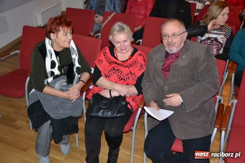 Zdjęcie w galerii na portalu naszraciborz.pl: Pójdźcie za naszą gwiazdą - spotkanie wigilijne na Zamku Piastowskim wiadomości z regionu