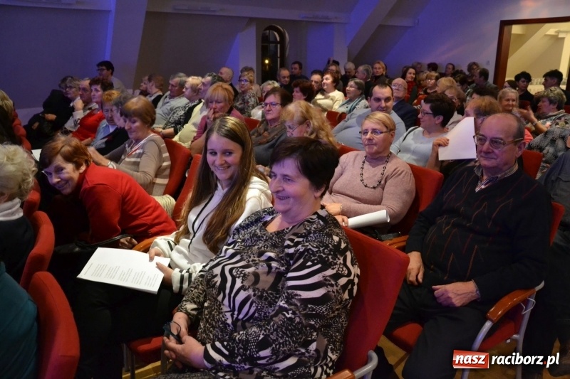 Zdjęcie w galerii na portalu naszraciborz.pl: Pójdźcie za naszą gwiazdą - spotkanie wigilijne na Zamku Piastowskim wiadomości z regionu