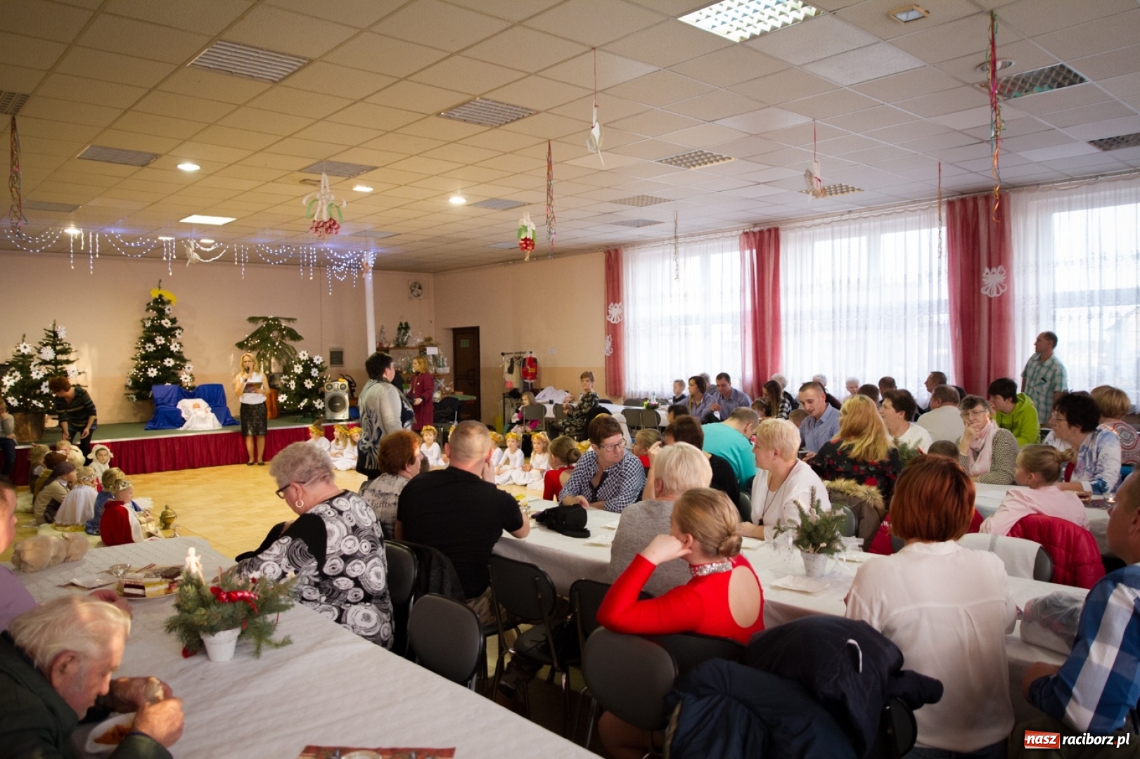 Zdjęcie w galerii na portalu naszraciborz.pl: Bojanowskie jasełka przy pełnej widowni  wiadomości z regionu