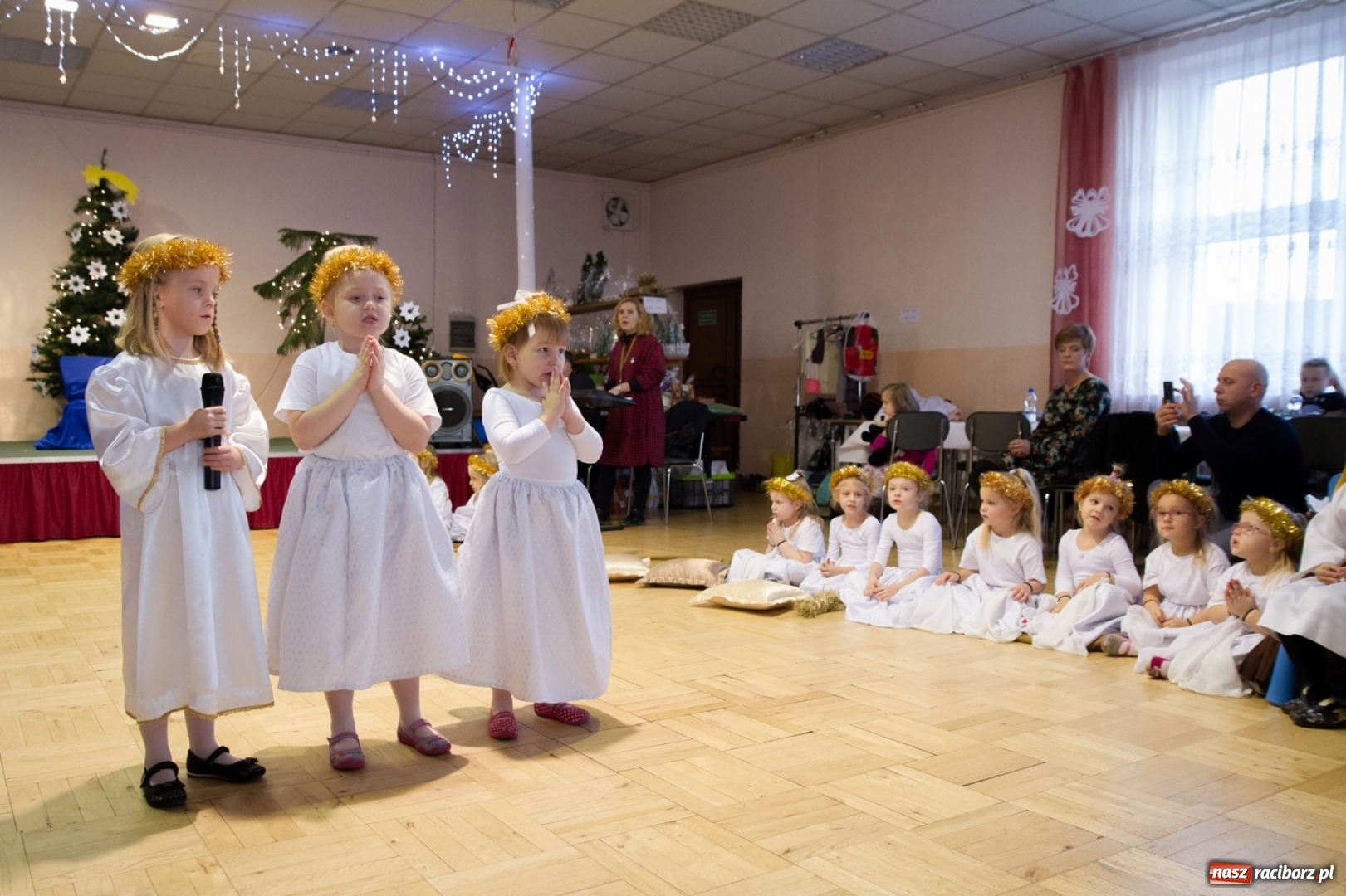Zdjęcie w galerii na portalu naszraciborz.pl: Bojanowskie jasełka przy pełnej widowni  wiadomości z regionu