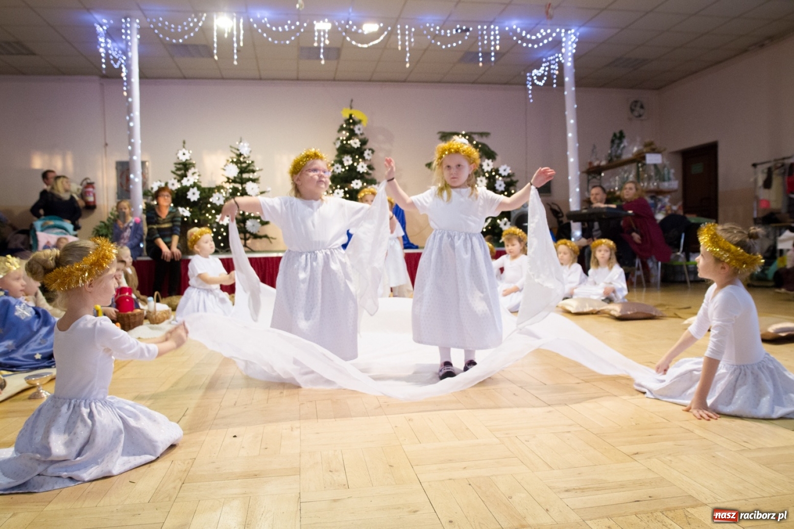 Zdjęcie w galerii na portalu naszraciborz.pl: Bojanowskie jasełka przy pełnej widowni  wiadomości z regionu