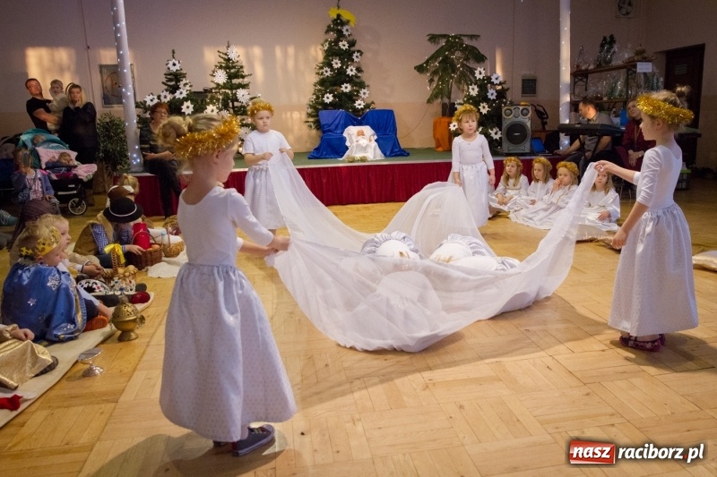 Zdjęcie w galerii na portalu naszraciborz.pl: Bojanowskie jasełka przy pełnej widowni  wiadomości z regionu