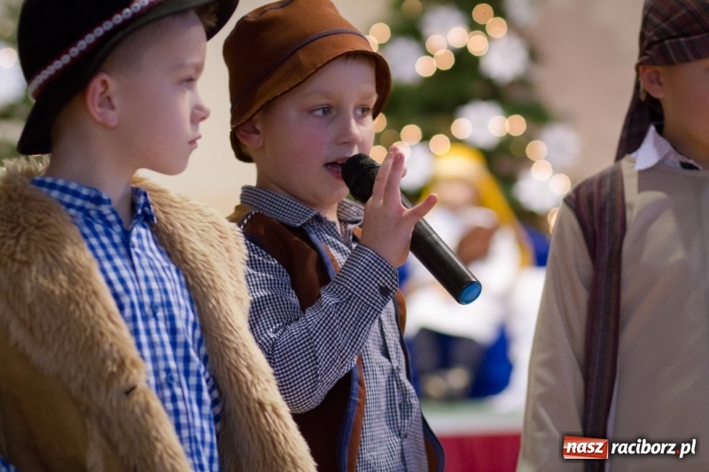 Zdjęcie w galerii na portalu naszraciborz.pl: Bojanowskie jasełka przy pełnej widowni  wiadomości z regionu