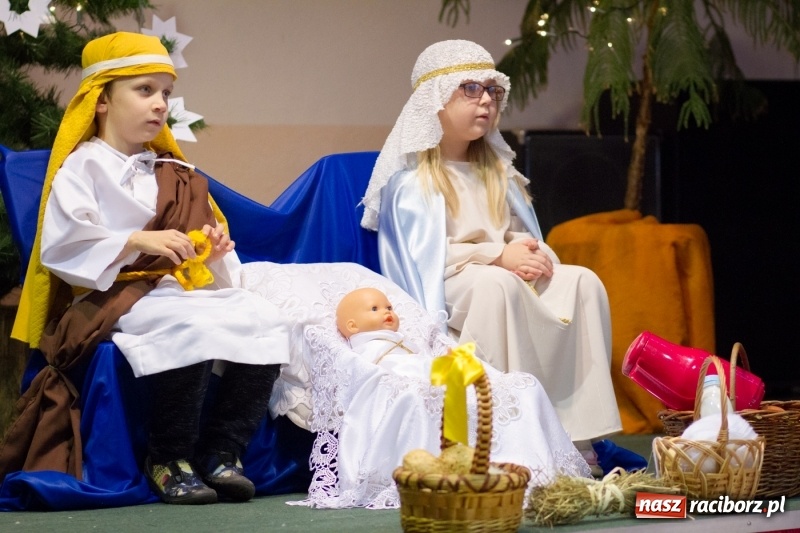 Zdjęcie w galerii na portalu naszraciborz.pl: Bojanowskie jasełka przy pełnej widowni  wiadomości z regionu