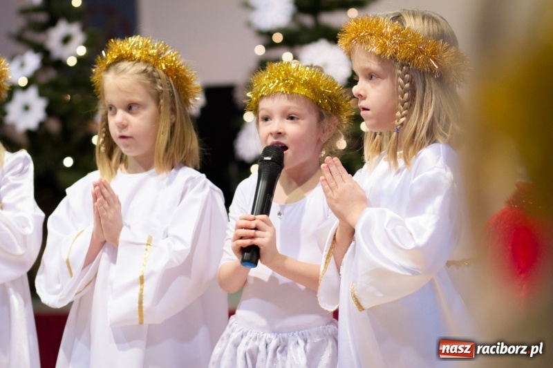 Zdjęcie w galerii na portalu naszraciborz.pl: Bojanowskie jasełka przy pełnej widowni  wiadomości z regionu