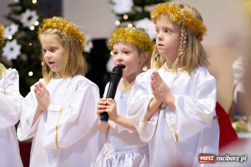 Zdjęcie w galerii na portalu naszraciborz.pl: Bojanowskie jasełka przy pełnej widowni  wiadomości z regionu