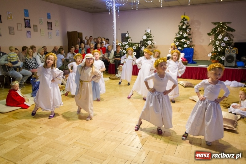 Zdjęcie w galerii na portalu naszraciborz.pl: Bojanowskie jasełka przy pełnej widowni  wiadomości z regionu