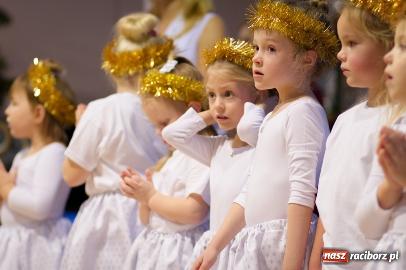 Zdjęcie w galerii na portalu naszraciborz.pl: Bojanowskie jasełka przy pełnej widowni  wiadomości z regionu