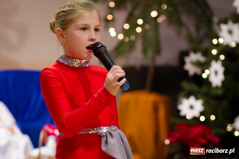 Zdjęcie w galerii na portalu naszraciborz.pl: Bojanowskie jasełka przy pełnej widowni  wiadomości z regionu