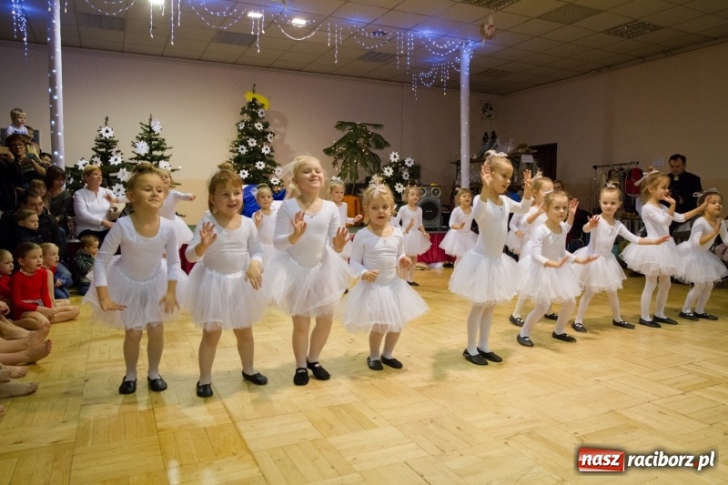 Zdjęcie w galerii na portalu naszraciborz.pl: Bojanowskie jasełka przy pełnej widowni  wiadomości z regionu