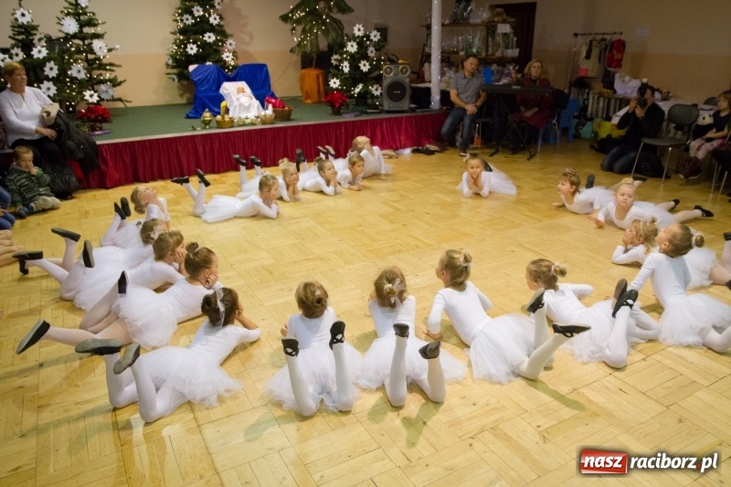 Zdjęcie w galerii na portalu naszraciborz.pl: Bojanowskie jasełka przy pełnej widowni  wiadomości z regionu