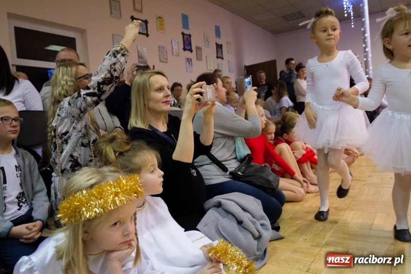 Zdjęcie w galerii na portalu naszraciborz.pl: Bojanowskie jasełka przy pełnej widowni  wiadomości z regionu