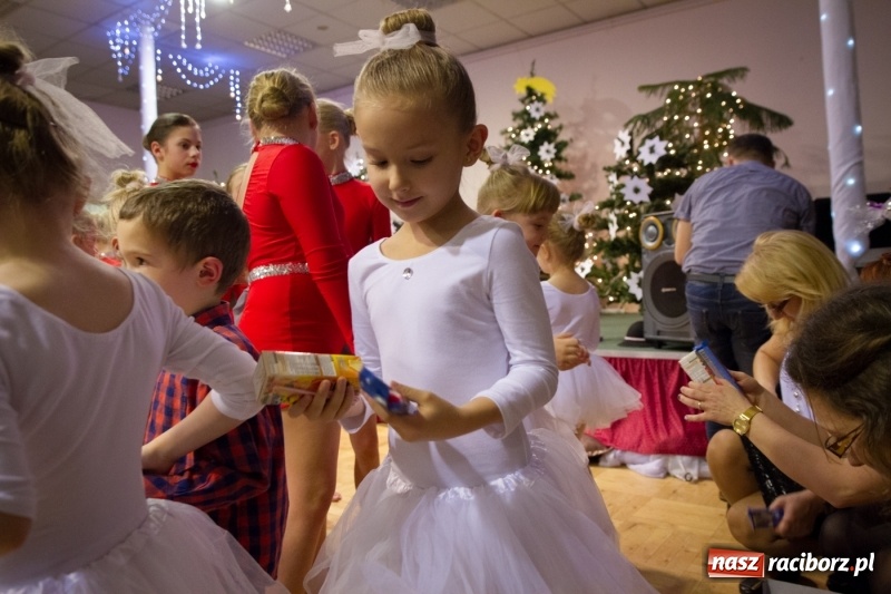 Zdjęcie w galerii na portalu naszraciborz.pl: Bojanowskie jasełka przy pełnej widowni  wiadomości z regionu