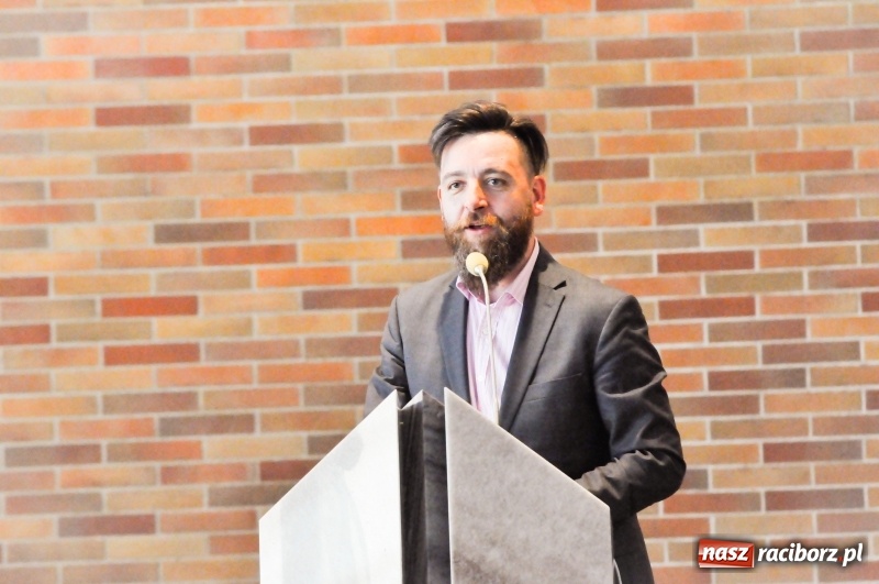 Zdjęcie w galerii na portalu naszraciborz.pl: Nie zadawajcie się z miernotą. Dążcie do świętości. Dr Wanda Półtawska w Raciborzu wiadomości z regionu