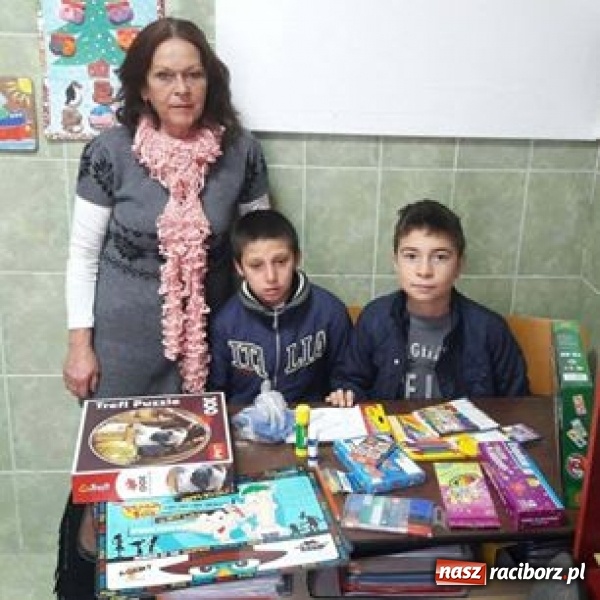 Zdjęcie w galerii na portalu naszraciborz.pl: Dary z Raciborza dotarły do Rumunii wiadomości z regionu