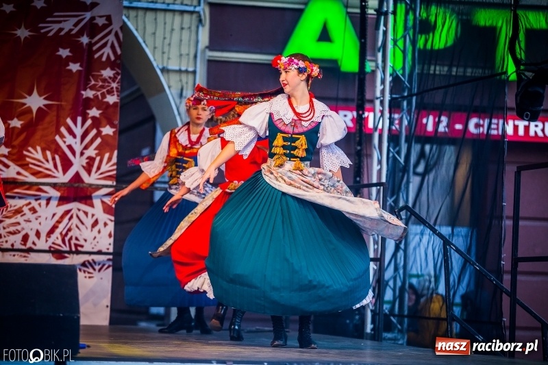 Zdjęcie w galerii na portalu naszraciborz.pl: Niedzielne atrakcje na raciborskim jarmarku wiadomości z regionu