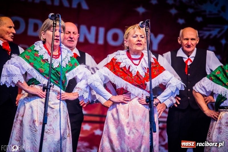 Zdjęcie w galerii na portalu naszraciborz.pl: Niedzielne atrakcje na raciborskim jarmarku wiadomości z regionu