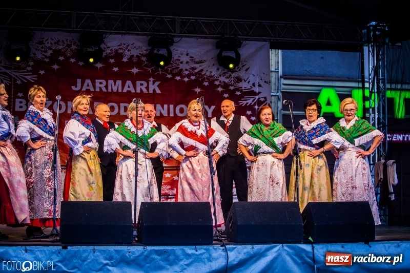 Zdjęcie w galerii na portalu naszraciborz.pl: Niedzielne atrakcje na raciborskim jarmarku wiadomości z regionu