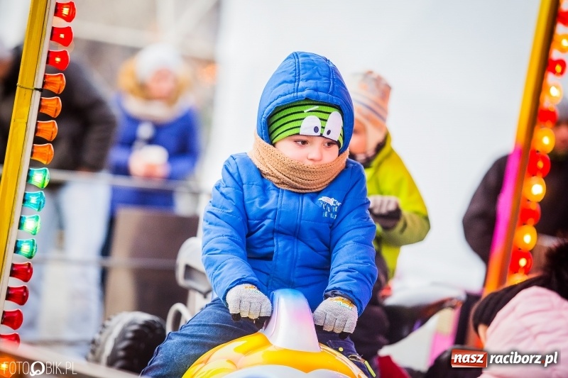 Zdjęcie w galerii na portalu naszraciborz.pl: Niedzielne atrakcje na raciborskim jarmarku wiadomości z regionu
