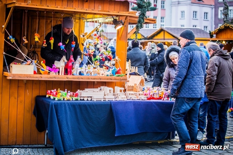 Zdjęcie w galerii na portalu naszraciborz.pl: Niedzielne atrakcje na raciborskim jarmarku wiadomości z regionu