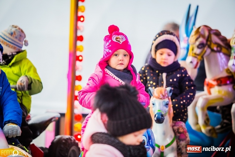 Zdjęcie w galerii na portalu naszraciborz.pl: Niedzielne atrakcje na raciborskim jarmarku wiadomości z regionu