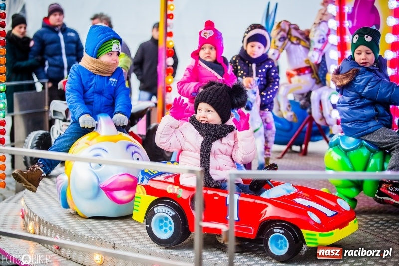 Zdjęcie w galerii na portalu naszraciborz.pl: Niedzielne atrakcje na raciborskim jarmarku wiadomości z regionu