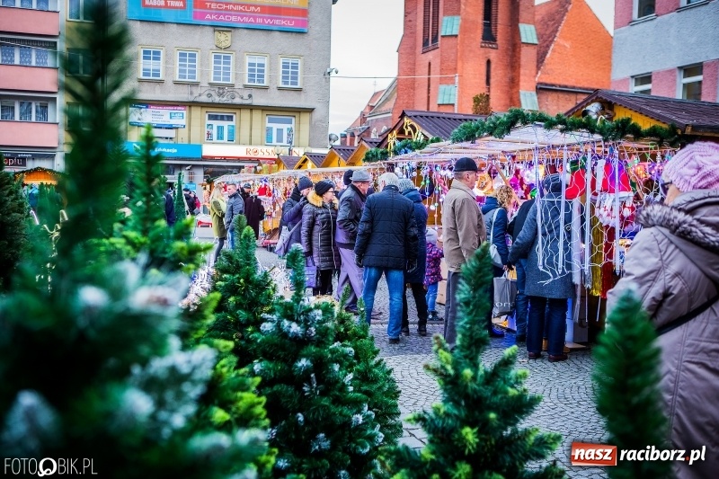 Zdjęcie w galerii na portalu naszraciborz.pl: Niedzielne atrakcje na raciborskim jarmarku wiadomości z regionu