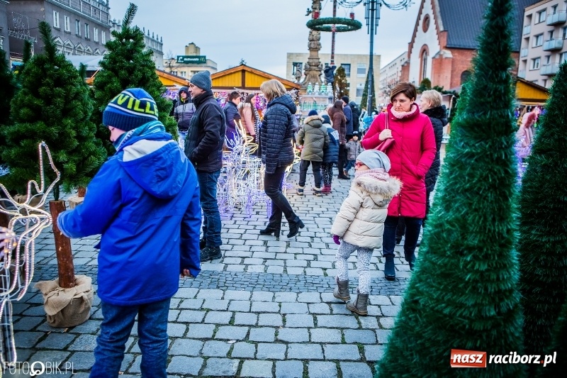 Zdjęcie w galerii na portalu naszraciborz.pl: Niedzielne atrakcje na raciborskim jarmarku wiadomości z regionu