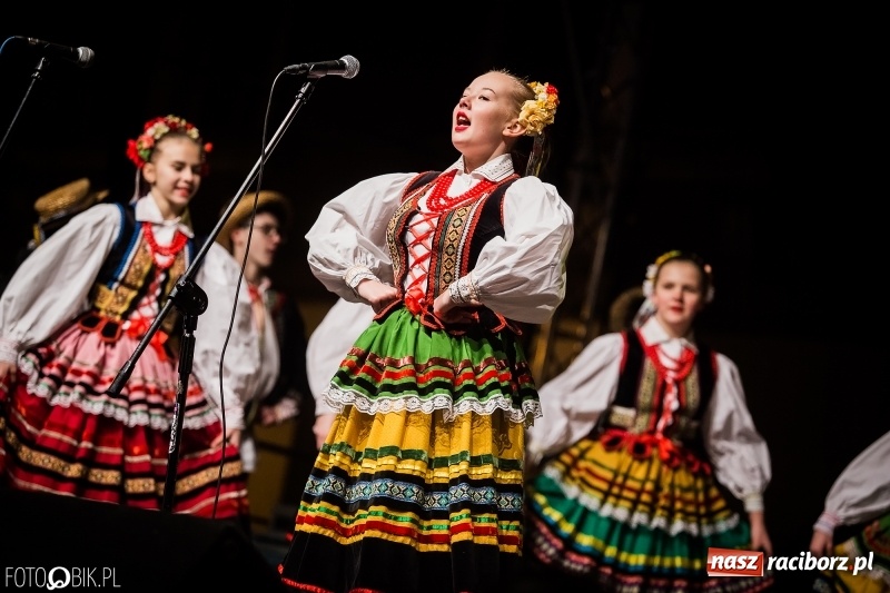 Zdjęcie w galerii na portalu naszraciborz.pl: Niedzielne atrakcje na raciborskim jarmarku wiadomości z regionu