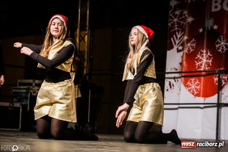 Zdjęcie w galerii na portalu naszraciborz.pl: Niedzielne atrakcje na raciborskim jarmarku wiadomości z regionu