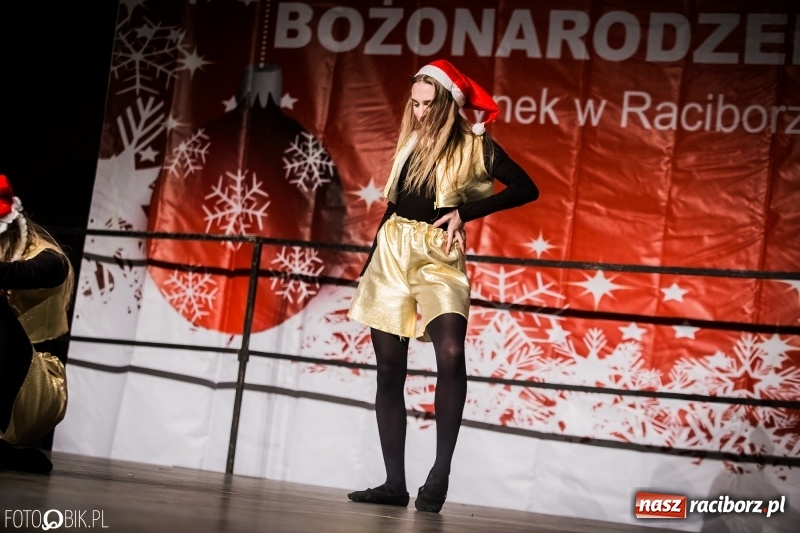 Zdjęcie w galerii na portalu naszraciborz.pl: Niedzielne atrakcje na raciborskim jarmarku wiadomości z regionu