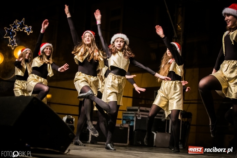 Zdjęcie w galerii na portalu naszraciborz.pl: Niedzielne atrakcje na raciborskim jarmarku wiadomości z regionu