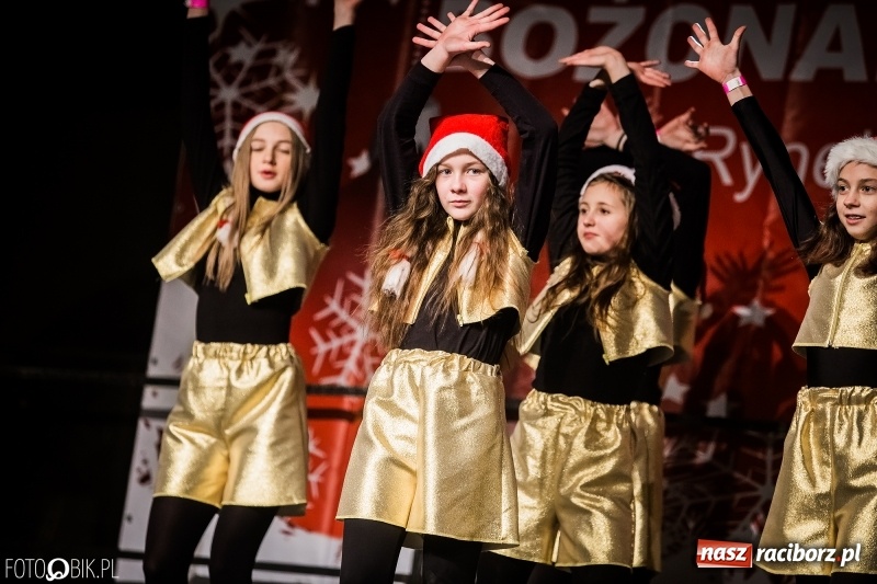 Zdjęcie w galerii na portalu naszraciborz.pl: Niedzielne atrakcje na raciborskim jarmarku wiadomości z regionu