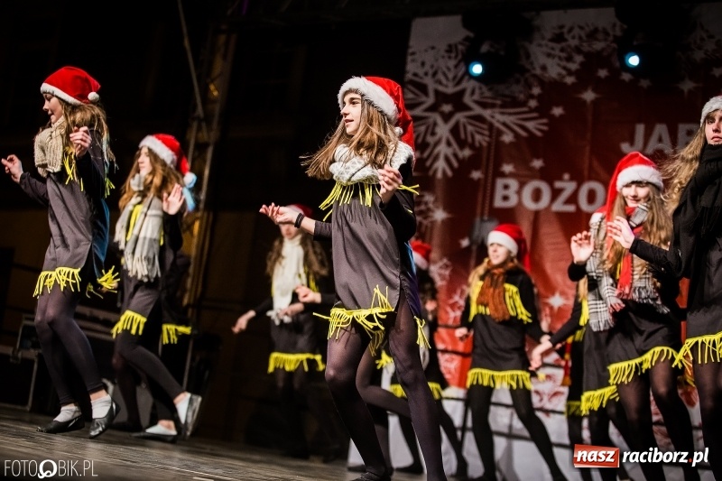 Zdjęcie w galerii na portalu naszraciborz.pl: Niedzielne atrakcje na raciborskim jarmarku wiadomości z regionu