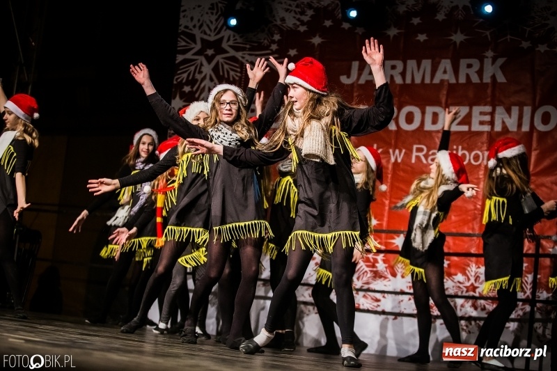 Zdjęcie w galerii na portalu naszraciborz.pl: Niedzielne atrakcje na raciborskim jarmarku wiadomości z regionu