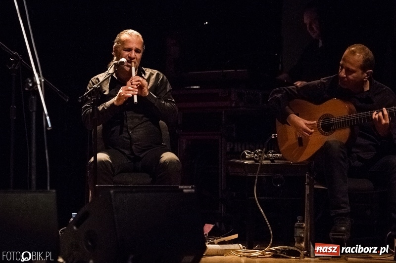 Zdjęcie w galerii na portalu naszraciborz.pl: Magiczny głos Yasmin Levy zabrzmiał w Raciborskim Centrum Kultury wiadomości z regionu