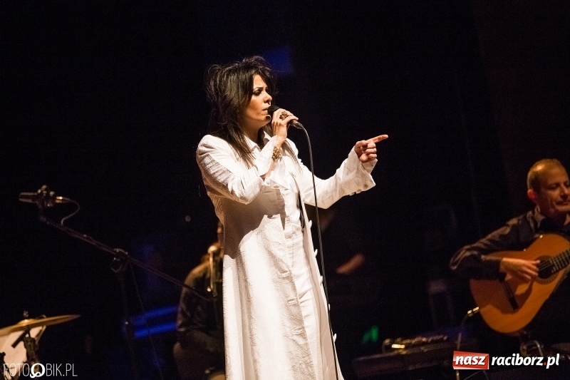 Zdjęcie w galerii na portalu naszraciborz.pl: Magiczny głos Yasmin Levy zabrzmiał w Raciborskim Centrum Kultury wiadomości z regionu