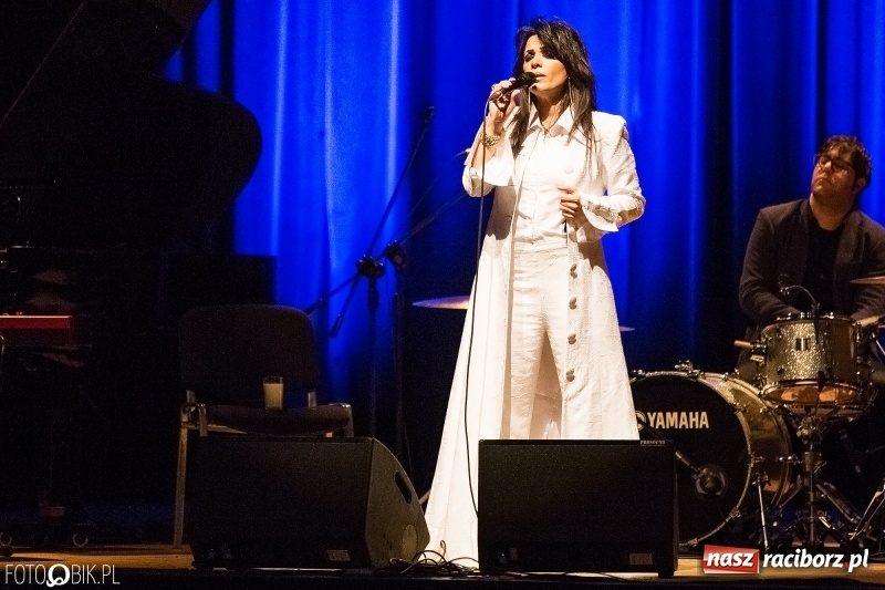 Zdjęcie w galerii na portalu naszraciborz.pl: Magiczny głos Yasmin Levy zabrzmiał w Raciborskim Centrum Kultury wiadomości z regionu