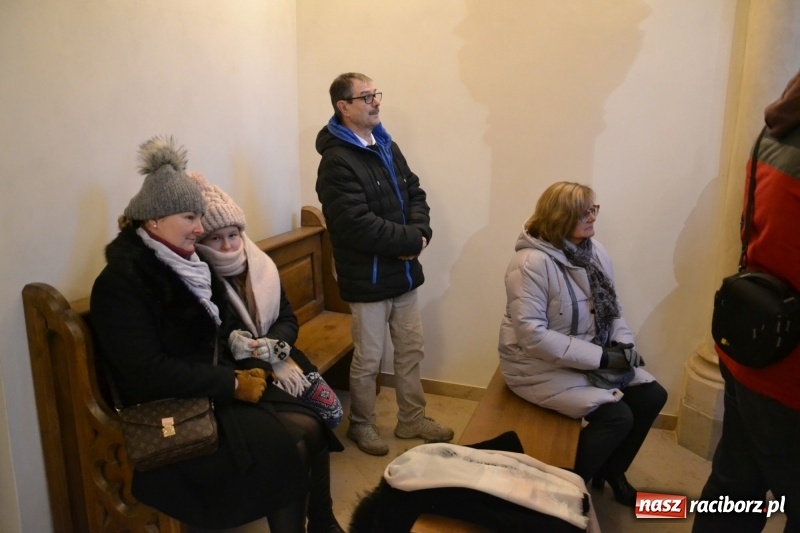 Zdjęcie w galerii na portalu naszraciborz.pl: Chór żeński VIVO zaśpiewał w kaplicy zamkowej  wiadomości z regionu