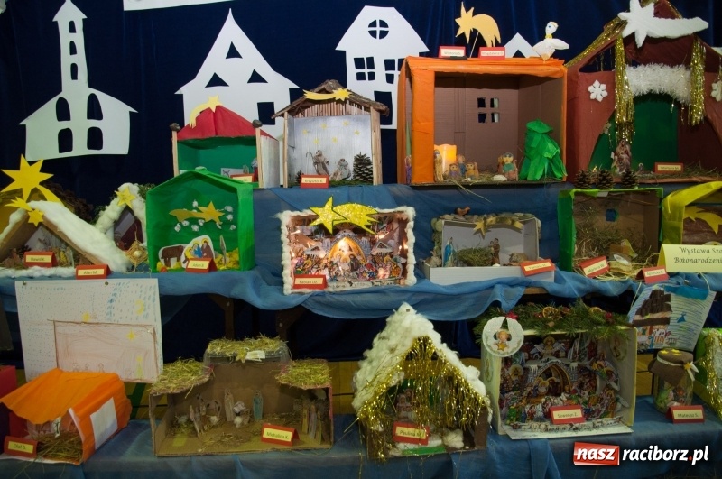 Zdjęcie w galerii na portalu naszraciborz.pl: Śpiewajmy i grajmy Dzieciątku – bożonarodzeniowy kiermasz w szkole w Sudole wiadomości z regionu