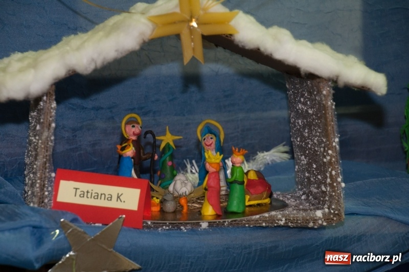 Zdjęcie w galerii na portalu naszraciborz.pl: Śpiewajmy i grajmy Dzieciątku – bożonarodzeniowy kiermasz w szkole w Sudole wiadomości z regionu