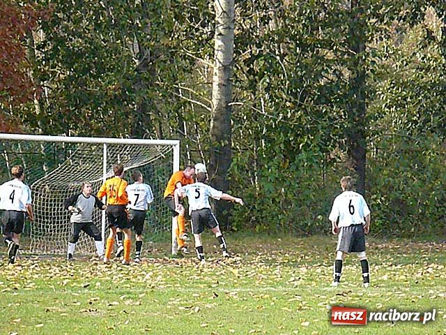 Zdjęcie w galerii na portalu naszraciborz.pl: Klasa A: Górki Śląskie: Niecodzienne bramki wiadomości z regionu