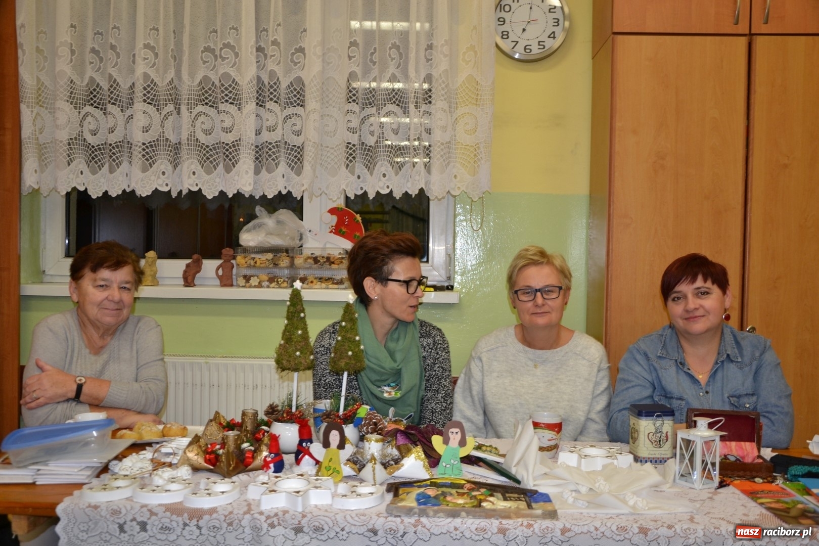 Zdjęcie w galerii na portalu naszraciborz.pl: Kiermasz przedświąteczny w Chałupkach wiadomości z regionu